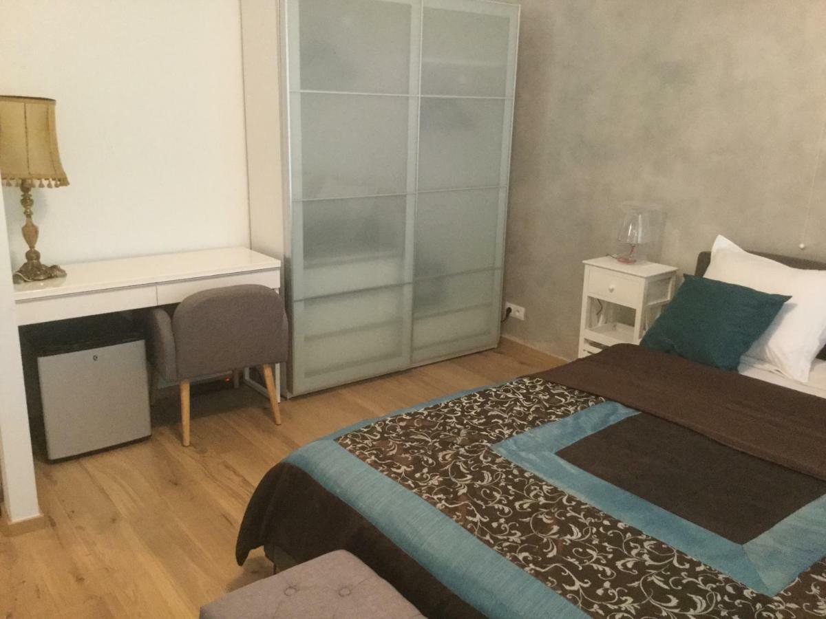 Au Manoir Des Vallees Maffe Εξωτερικό φωτογραφία